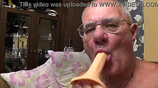 my husband loves sucking cock, welcoming gays and bi guys.