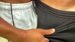 Moleque Da Quebrada Fucks Gringo With Big Cock Creampie On RJ Beach