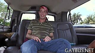 Homo sex on the go! 🚗💥