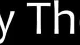 Big step sis Kali Roses shares bed on vacay, wow! 😍