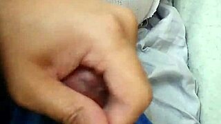 I'm jerkin' to this big cock in an amateur gay bj scene