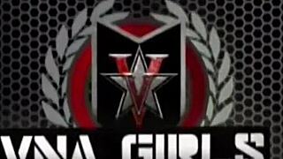 Ever Seen Pony Tailed Cougar Sara Jay Work a Vibrator on Her Big Clit?