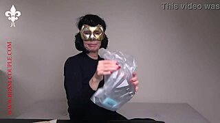 mistress noir and friends playing with huge toys 😈