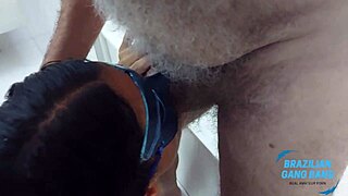 Kahretsin, Azgın Dede Sevgilisini Xvideos Red'de Çeteye Siktirmeye Getiriyor!