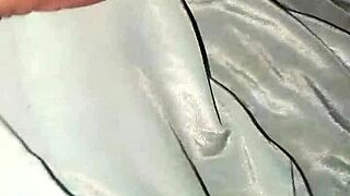 Hey, wanna see hot gay Arab action with aunty Reshmi in silk shalwar?