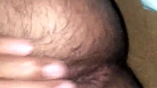 Hey, wanna see hot gay Arab action with aunty Reshmi in silk shalwar?