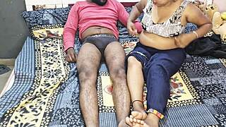 I'm banging Indian chulbuli chachi in blue salwar with dirty moans