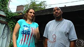 Sabrina L�dt Den Tommy Ein - Zieh Dich Aus Und Steck Ihn Rein