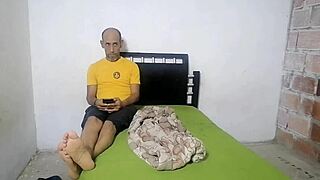 Sharing bed with horny stepmother for pussy fucking 😈