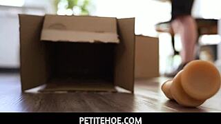 So, tiny 18+ neighbor Kimmy Kim fits it all in during a wild session. It’s pure Petitehoe madness!