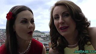 Amateur brit teen dominates in intense threeway hardcore action.