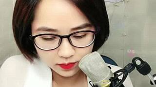 damn, this korean babe with glasses livestreams hot on uplive!