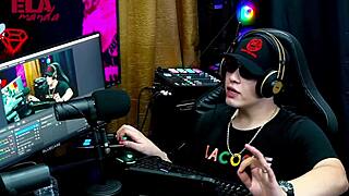 ruan shows his cock to lary cubas in public casting