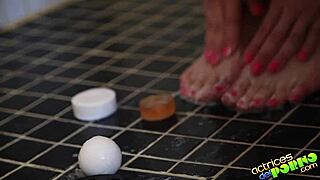 Franceska's fetish diary featuring latina milf feet masturbation