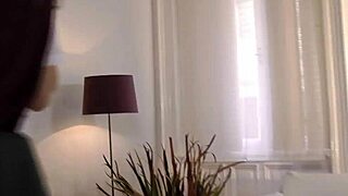 mature uk lesbian queened by