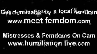 Vypravěč ponižuje tlustou submisivní v POV scéně