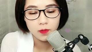 damn, this korean babe with glasses livestreams hot on uplive!