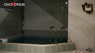 Homemade Voyeur Slutwife Meets Bull for Hubby’s Thrill!