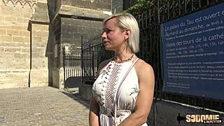 Kim Milf Coquine et Pulpeuse Takes Hard Anal Banging in French Scene