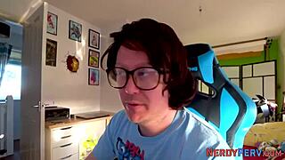 First-Time Newbie Sucks Leeds Dork In A Subtle, Teasing Encounter