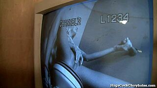 Riley Evans Casually Sucks Big Cocks At The Gloryhole For A Cumshot