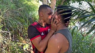 levei meu amigo gostoso pra trilha de hardcore gay