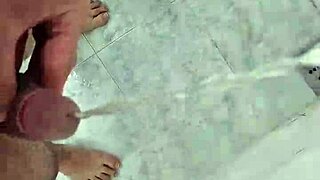 Young twink pissing deliciously in shower!