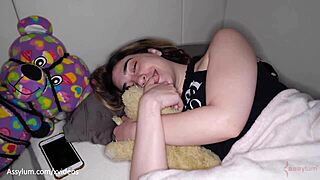 Yo, watch Lexi Grey gulp morning piss, then get roughly ass fucked with cum paint! 😈