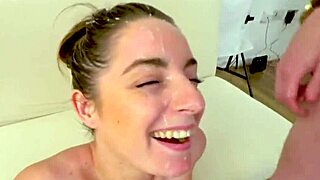 First-Time Newbie Sucks Leeds Dork In A Subtle, Teasing Encounter