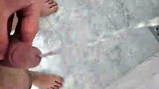 Young twink pissing deliciously in shower!