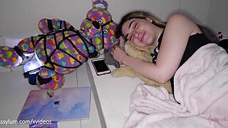 Yo, watch Lexi Grey gulp morning piss, then get roughly ass fucked with cum paint! 😈