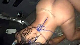 After review, I got excited and asked friends to stop for street sex without condoms, ignoring onlookers 😏