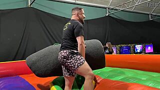 i worship that big latina ass outdoors and make it squirt in public, gaping her asshole so wide