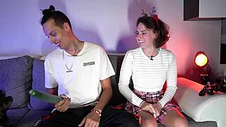 strip mortal kombat, wanna play?