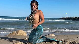 mermaid fantasy sucking big cock shaved pussy