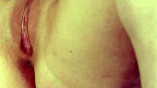 I’m, uh, totally into queening this hot babe