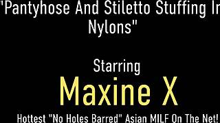 Fuck my cunt with high heels!