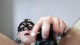 Elrico92 explores anal with a massive 25 cm dildo.