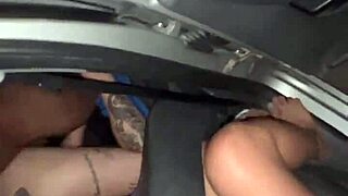 After review, I got excited and asked friends to stop for street sex without condoms, ignoring onlookers 😏