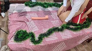 Sucking my stepmom's big ass pussy for Christmas, what a treat!