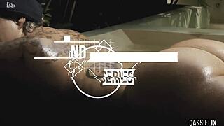 Enteado Returns Home, Meets New Stepmom, Fucks Her at Midnight