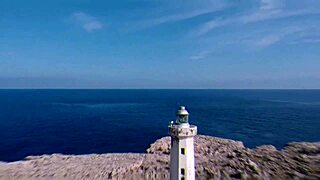 povnovatas miss peach feels intense pleasure sucking mr banana