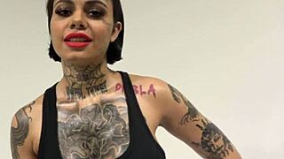 Busty tattooed cutie genevieve sinn shares behind-the-scenes insights