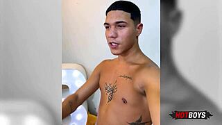 Fodendo o ninfeto safado in a casual pov encounter