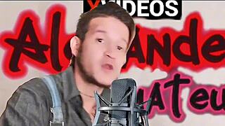 El Chacal colombiano manosea al pasivo y lo hace gemir de placer?