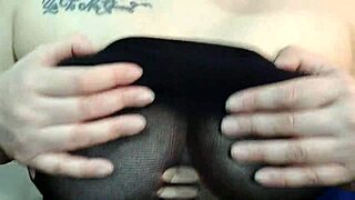 kyra hellfire gives a natural big boobs joi countdown