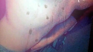 I masturbate and cum in tribute to Lovekisse