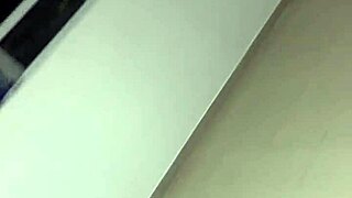 straight painter goes for a job but gets a hot payment surprise from the hung twink 😏💦