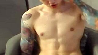 Young twink Alexterner shows off muscles while jerking for Chatroubate fans