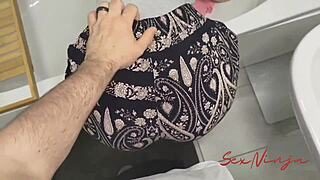 Step mom stuck, leading to intense doggystyle encounter